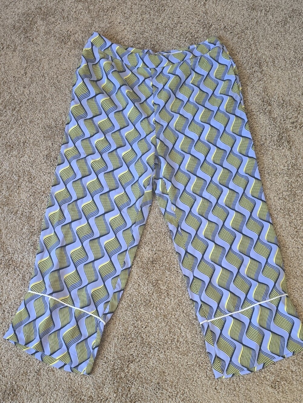 Reveuse, Urban Highend Streetwear Patterned Capri Pants in Lavender & Lime